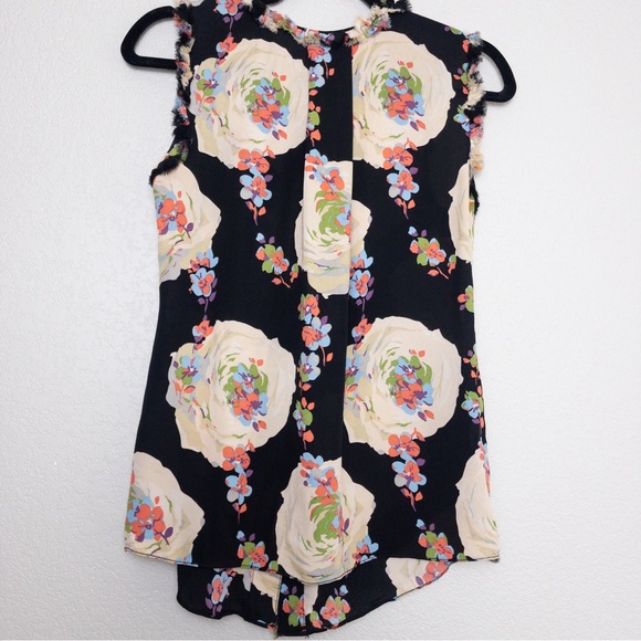 Tory Burch Silk Floral Ruffle Blouse S Black Frayed Edge Button Up Sleeveless - Picture 9 of 12